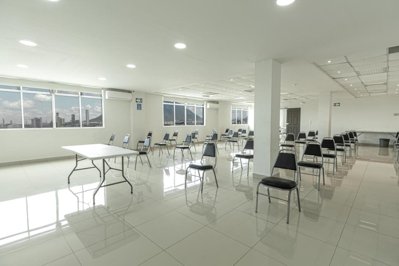 Hotel Plaza Del Arco Express Монтеррей Екстер'єр фото