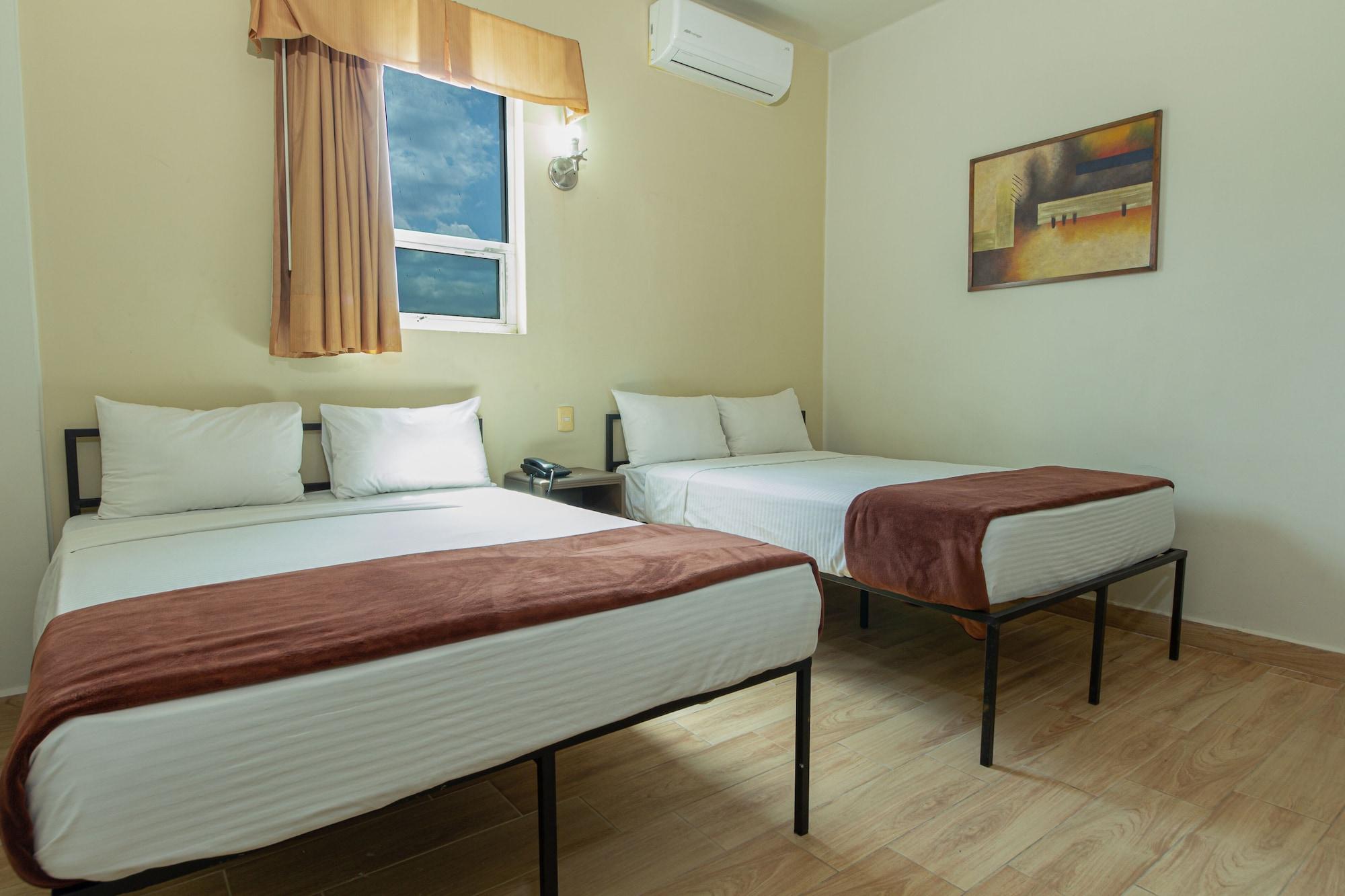 Hotel Plaza Del Arco Express Монтеррей Екстер'єр фото