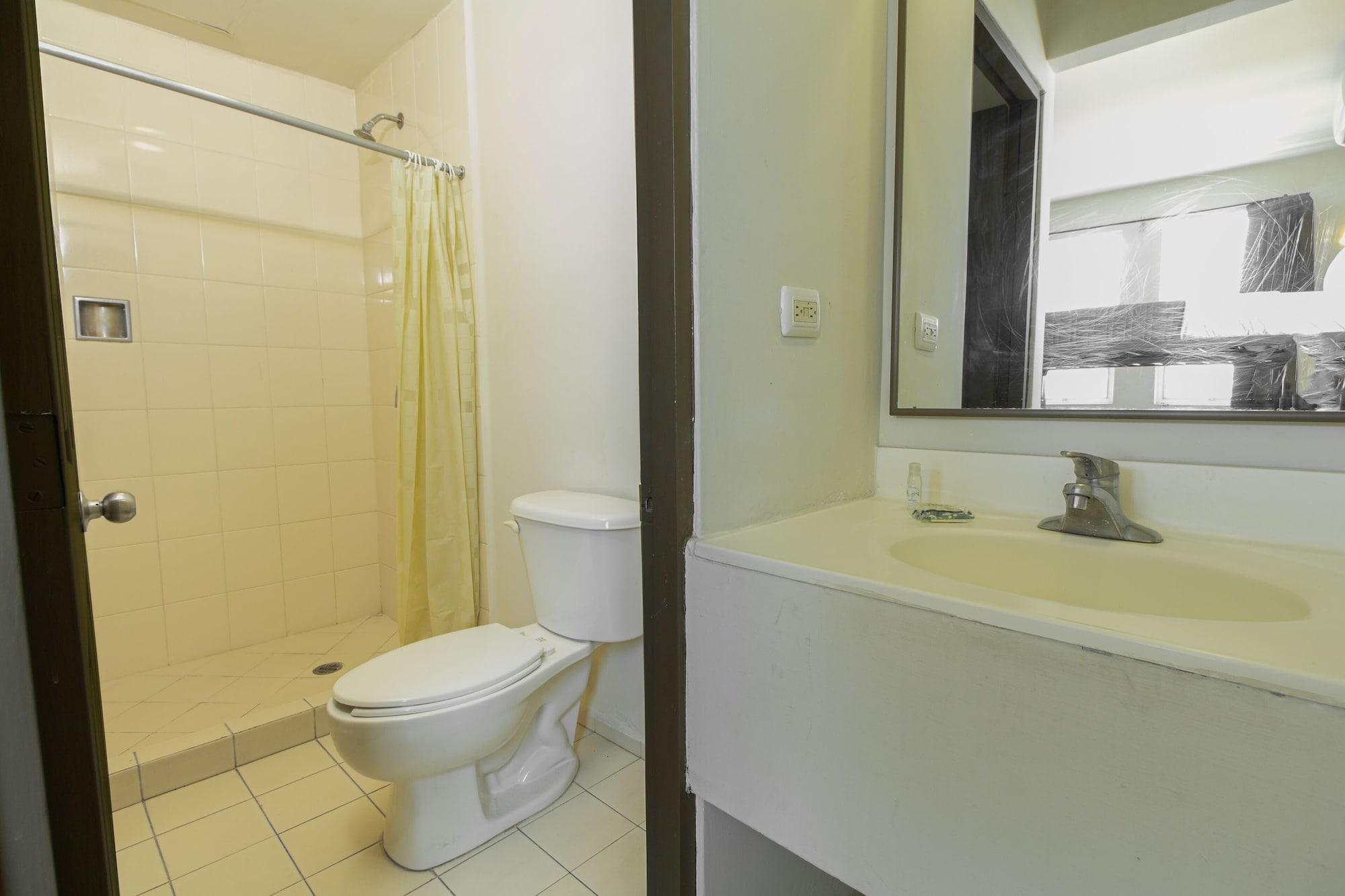 Hotel Plaza Del Arco Express Монтеррей Екстер'єр фото