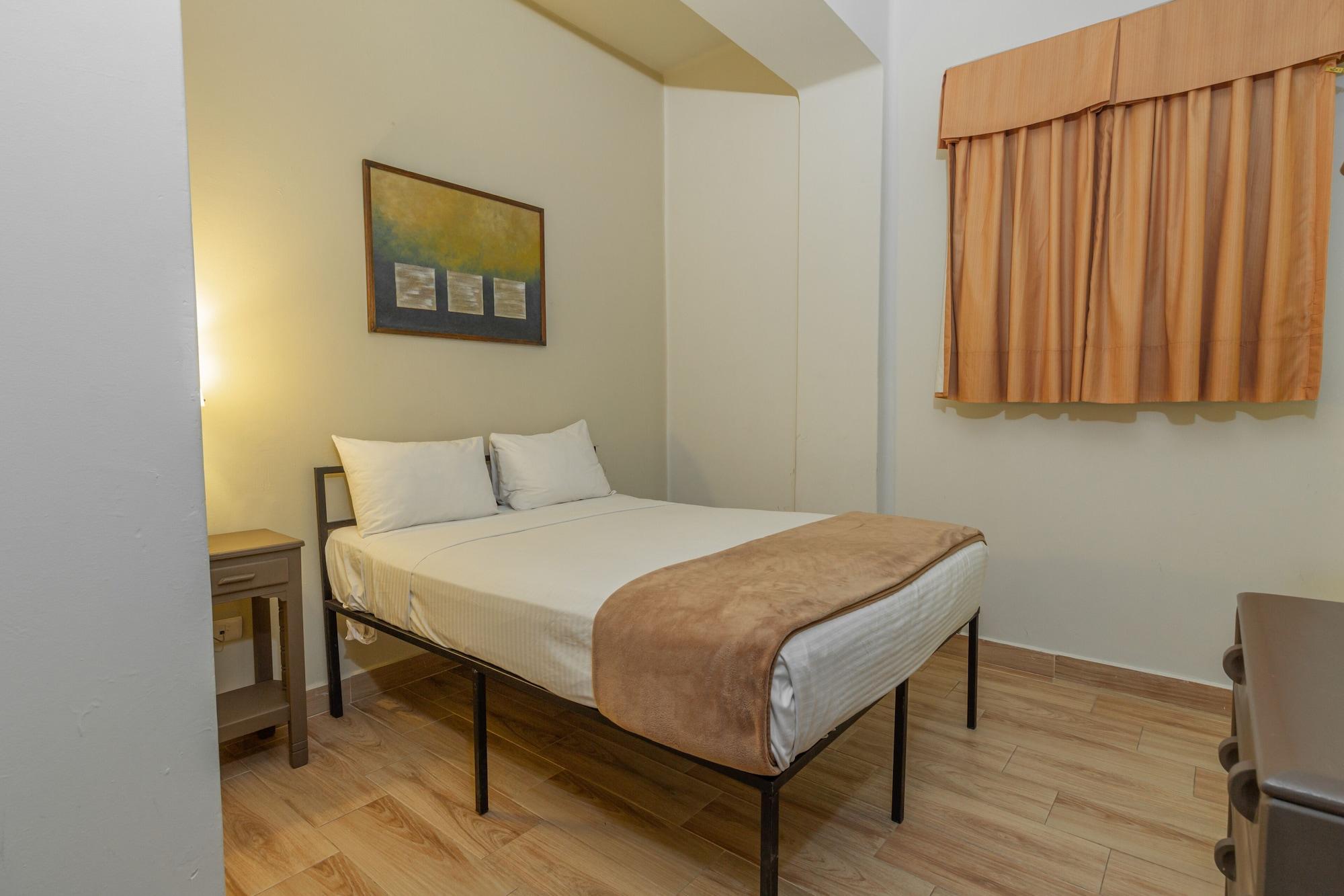 Hotel Plaza Del Arco Express Монтеррей Екстер'єр фото