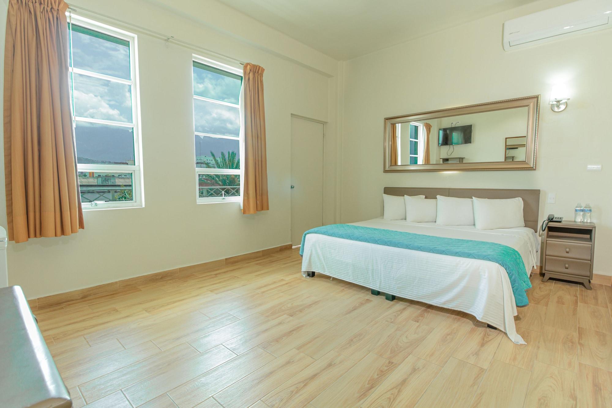 Hotel Plaza Del Arco Express Монтеррей Екстер'єр фото