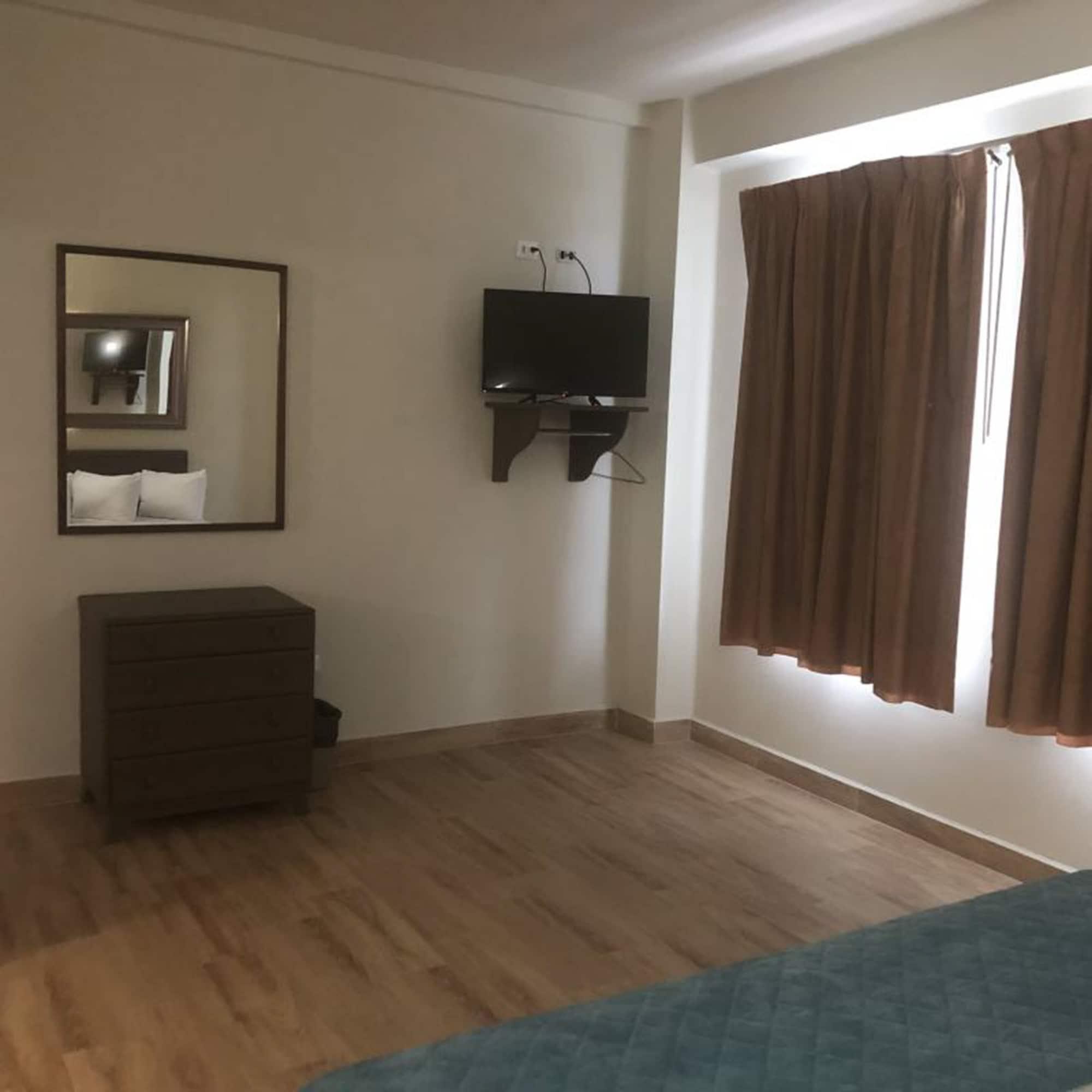 Hotel Plaza Del Arco Express Монтеррей Екстер'єр фото
